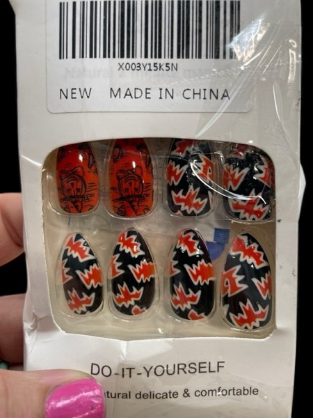 meemooron Halloween Press on Nails Almond Arcylic Nails Orange with Witch Pumpkin and Bat Design Fake Nails Horror Candle Glue on Nails Medium Length Reusable Artificial Nails 24 Pieces