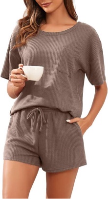 (Medium) PrinStory Women's Waffle Knit Pajamas Set Short Sleeve Top and Shorts Matching Lounge Set Sweatsuit With Pockets