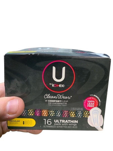 U by Kotex CleanWear Ultra Thin Feminine Pads with Wings, Regular Absorbency, 96 Count (6 x 16)