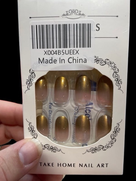 Nude Press on Nails Short Almond Fake Nails with Gold Gradient Design Acrylic Nails Glossy Nails Press ons Full Cover False Nails Gold Glue on Nails for Women and Girls 24 Pcs