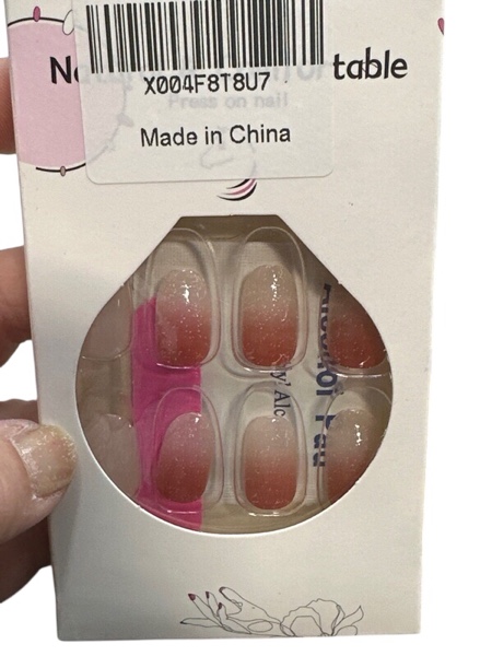Oval Press on Nails Medium Fake Nails with Glitter Designs Red Ombre Nails Press ons Nude Pink Acrylic Nails Glossy Glue on Nails Fall Artificial Stick on Nails for Women 24Pcs