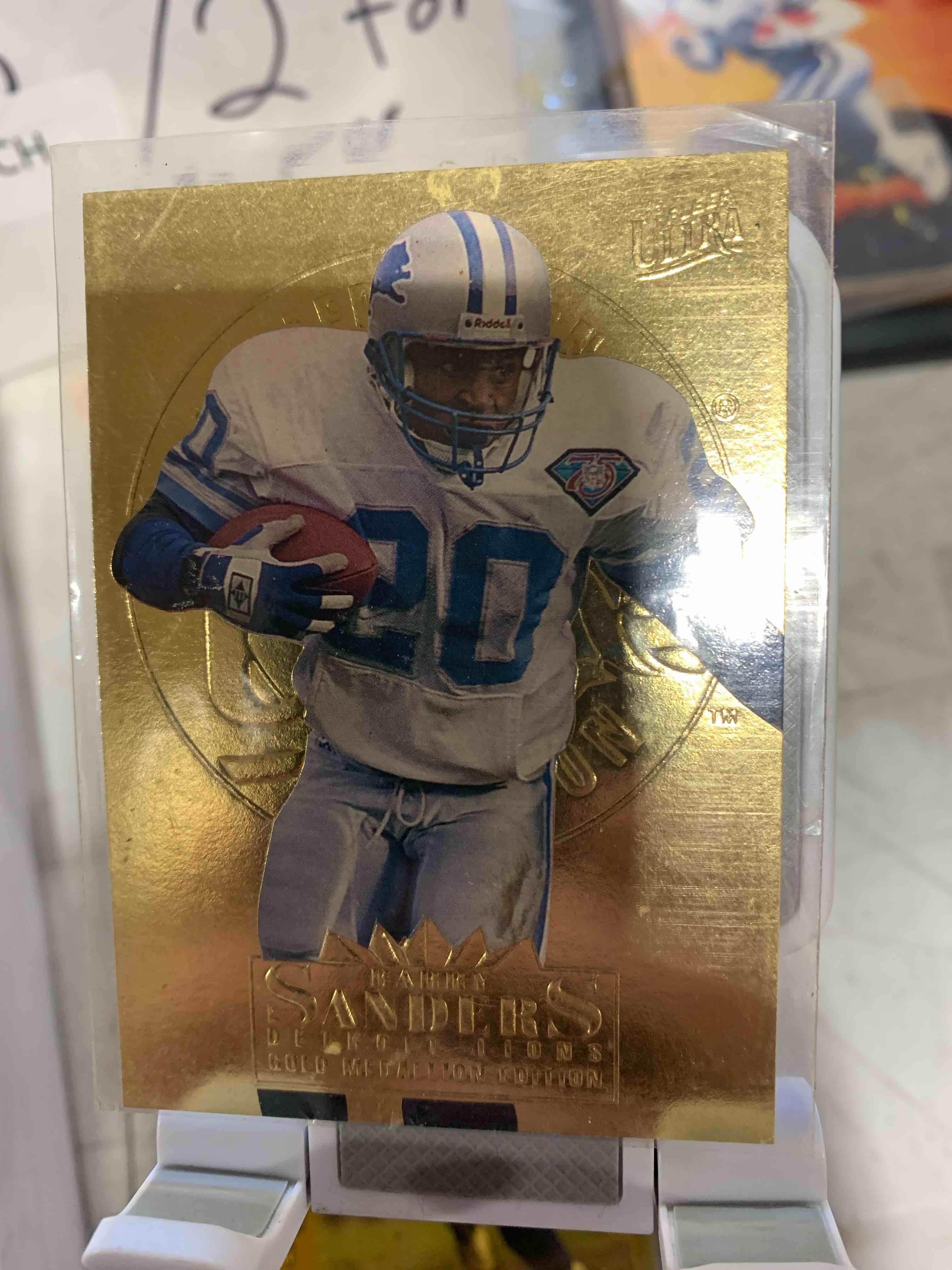 1995 Barry Sanders Fleer Ultra Gold Medallion Card # 107