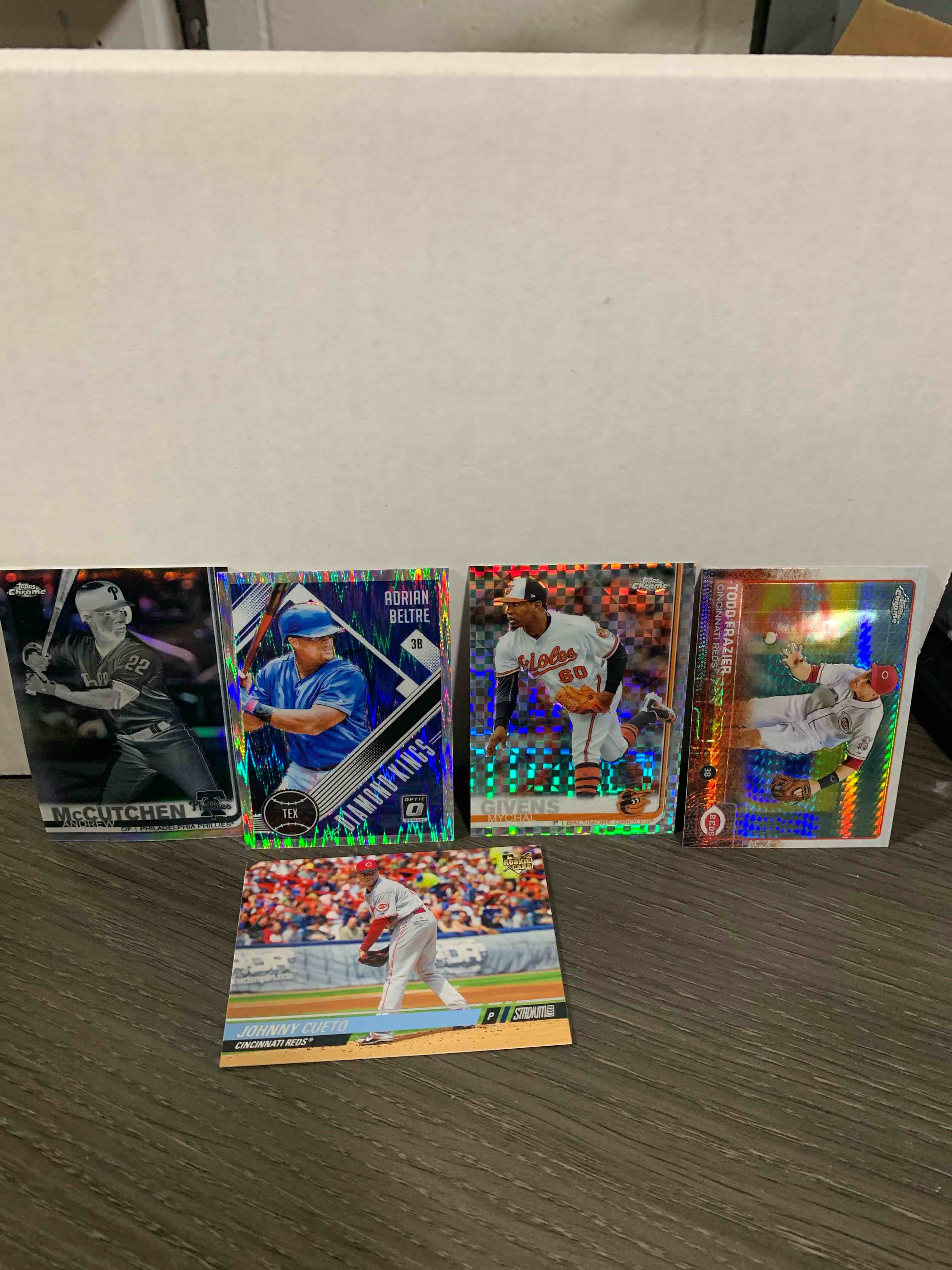 5 Card Lot of Baseball Cards