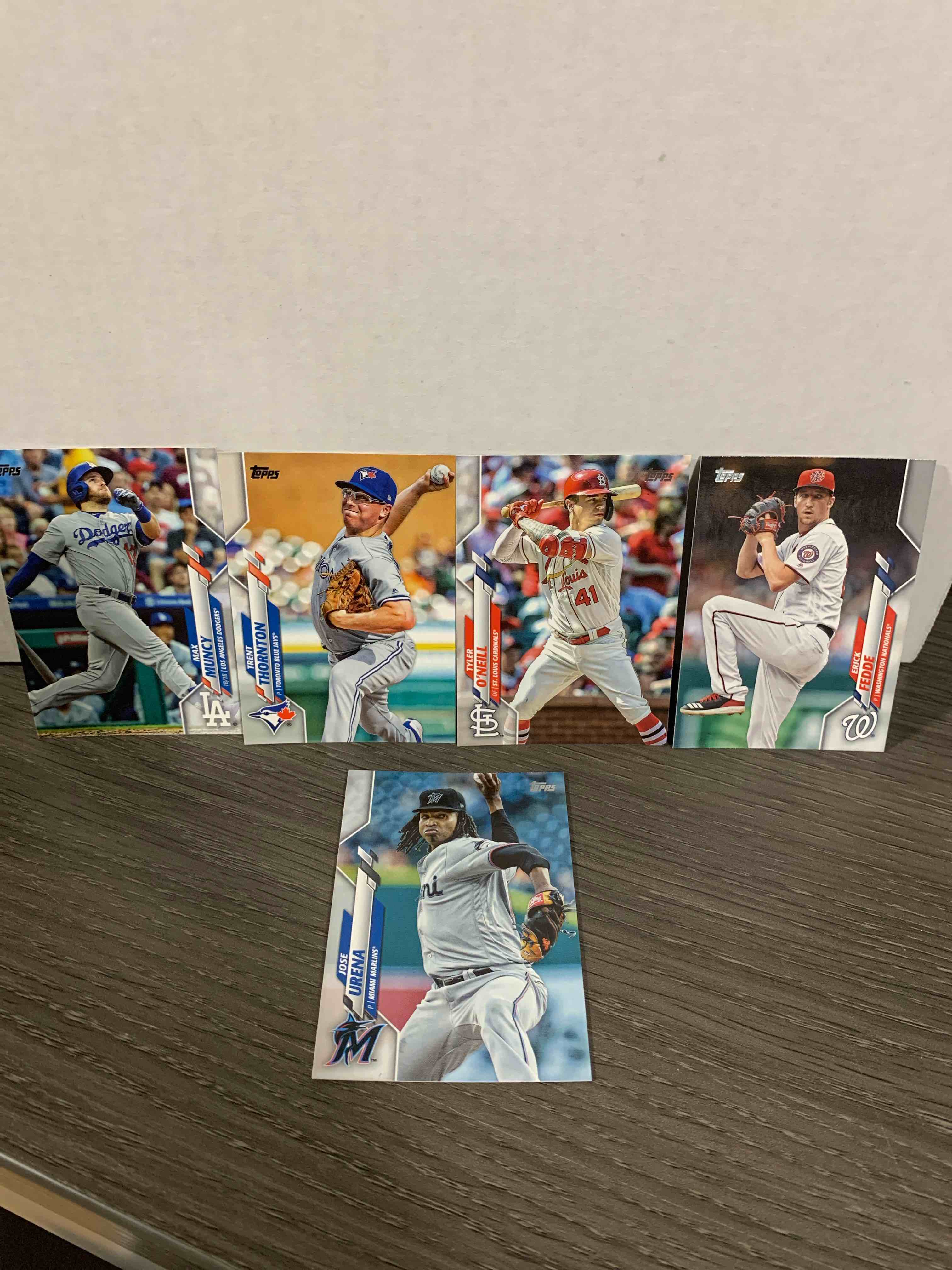 5 Card Lot of Baseball Cards