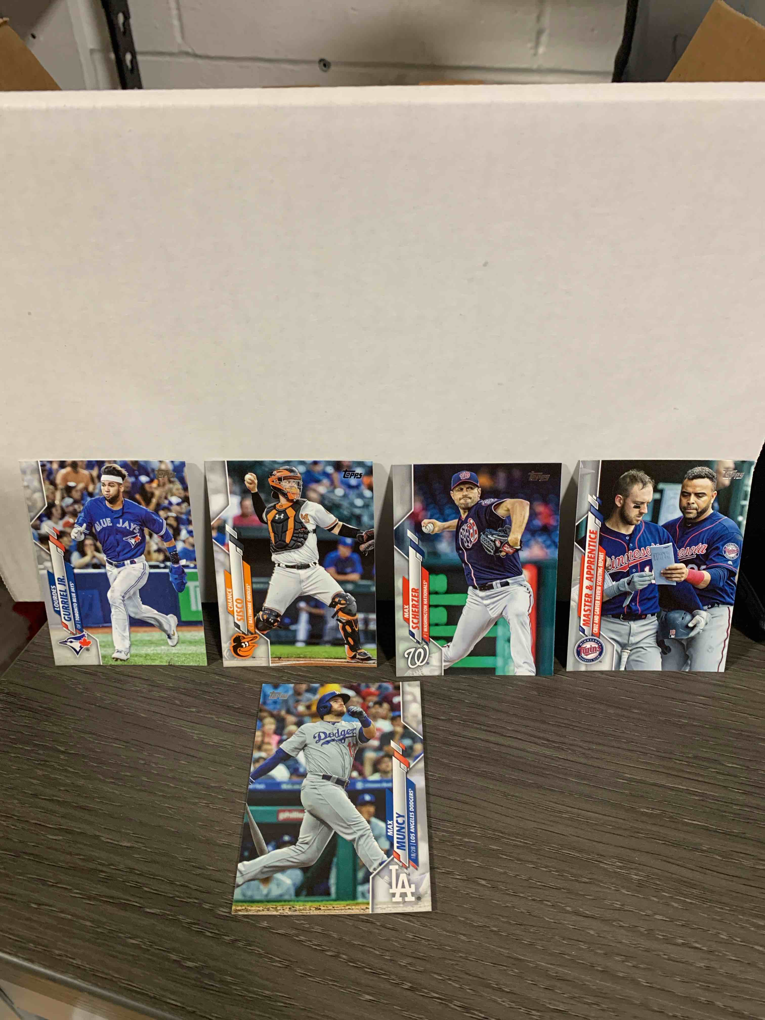 5 Card Lot of Baseball Cards