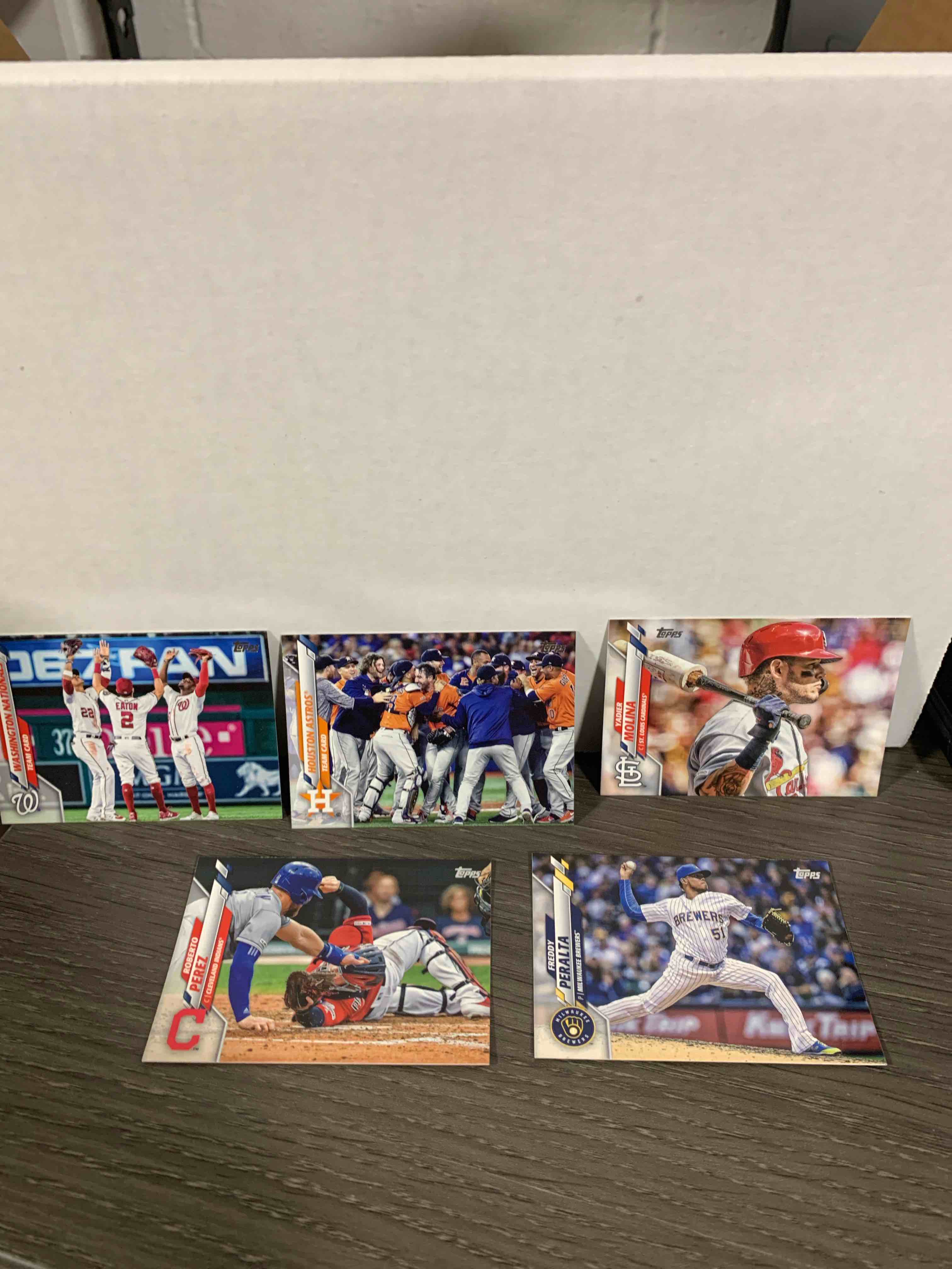 5 Card Lot of Baseball Cards