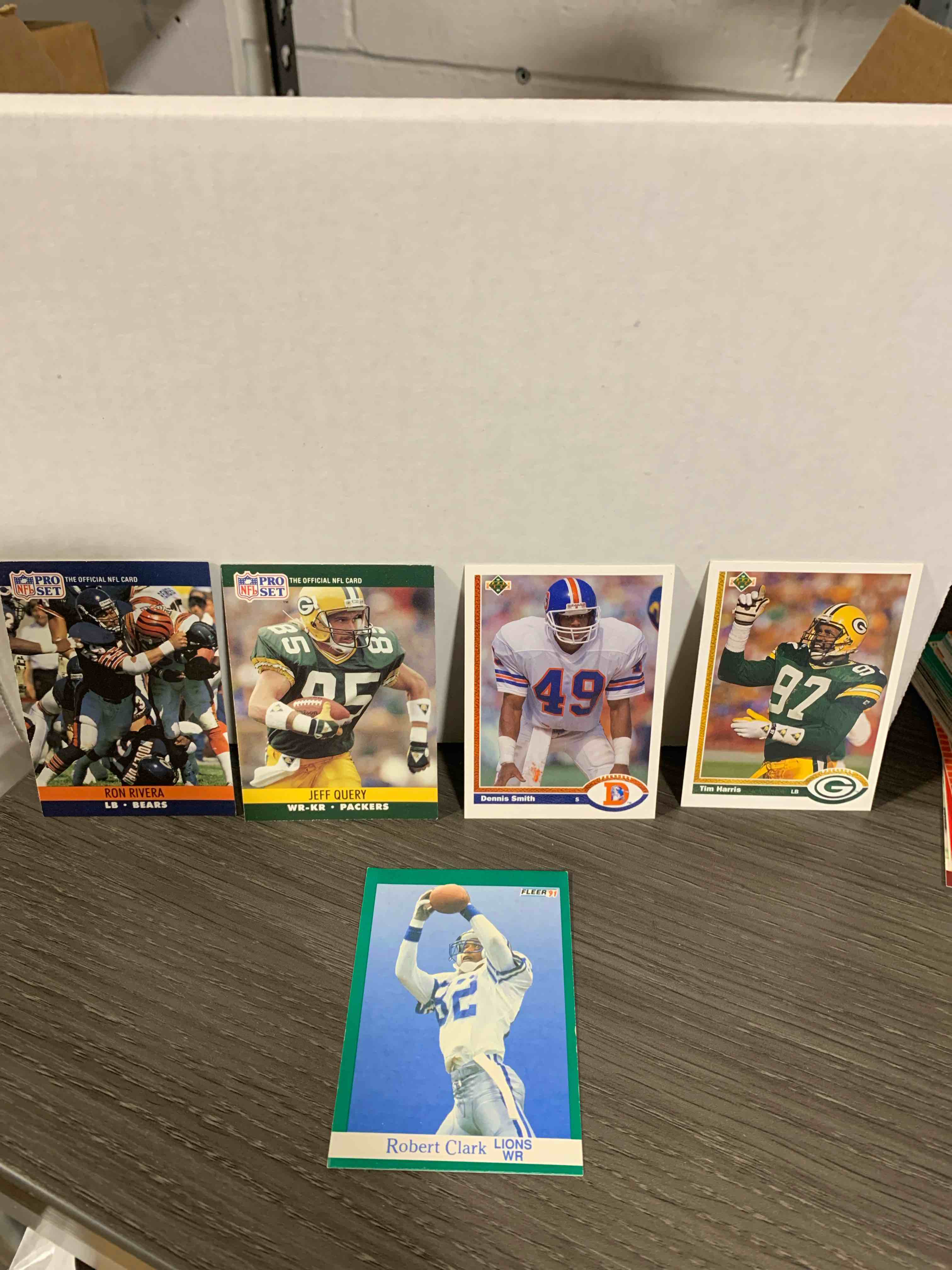 5 Card Lot Of NFL Cards