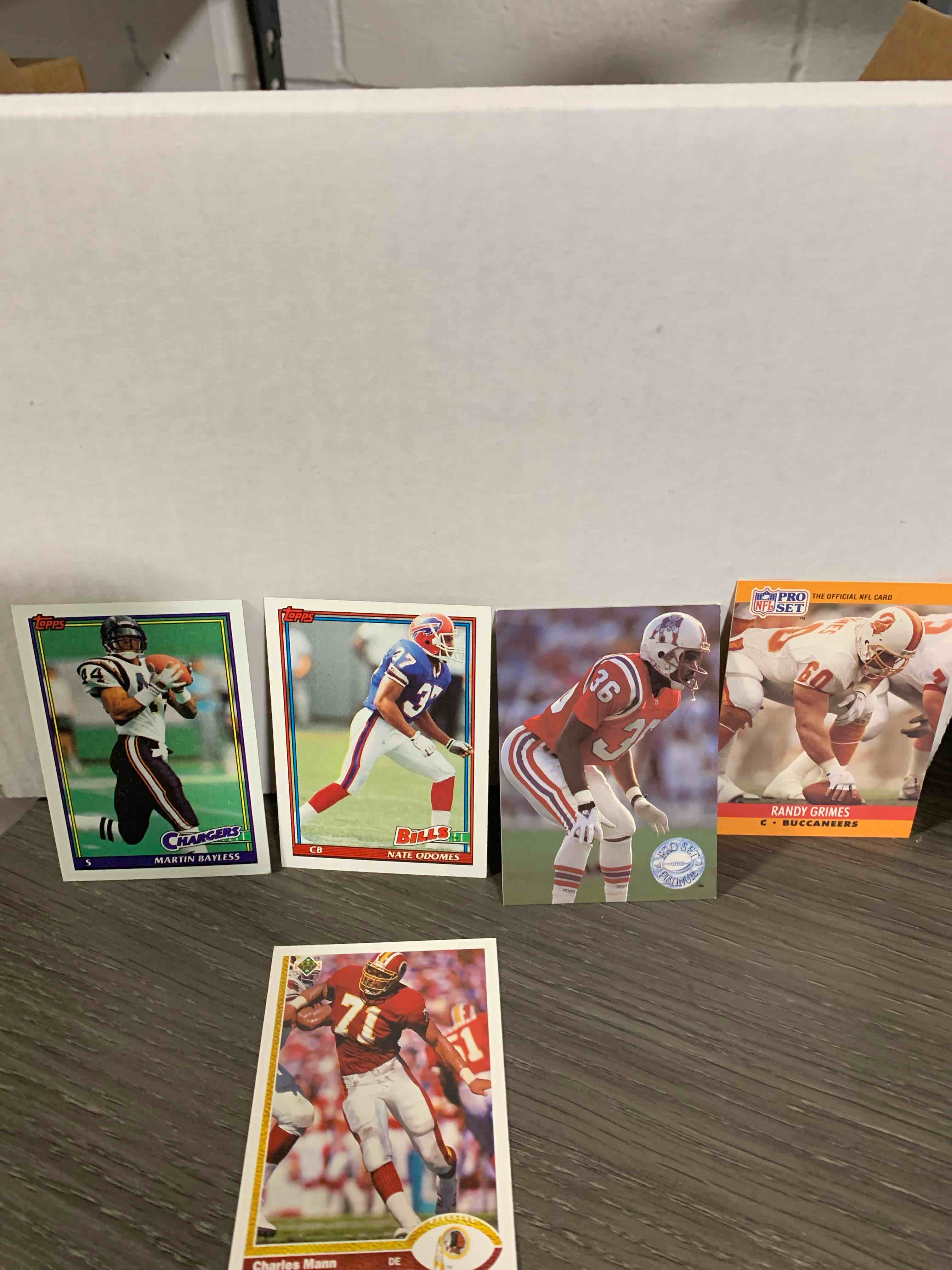 5 Card Lot Of NFL Cards