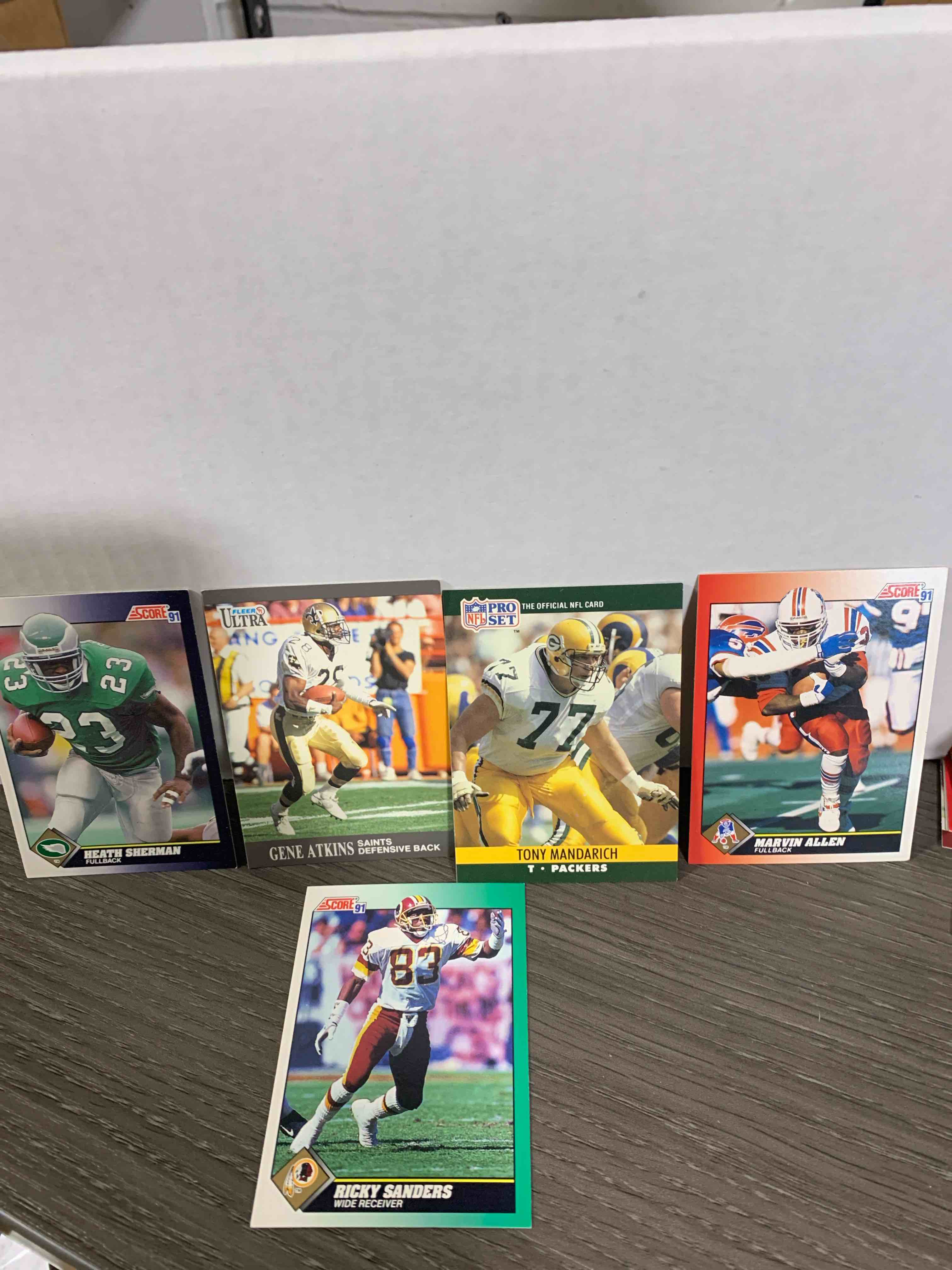 5 Card Lot Of NFL Cards