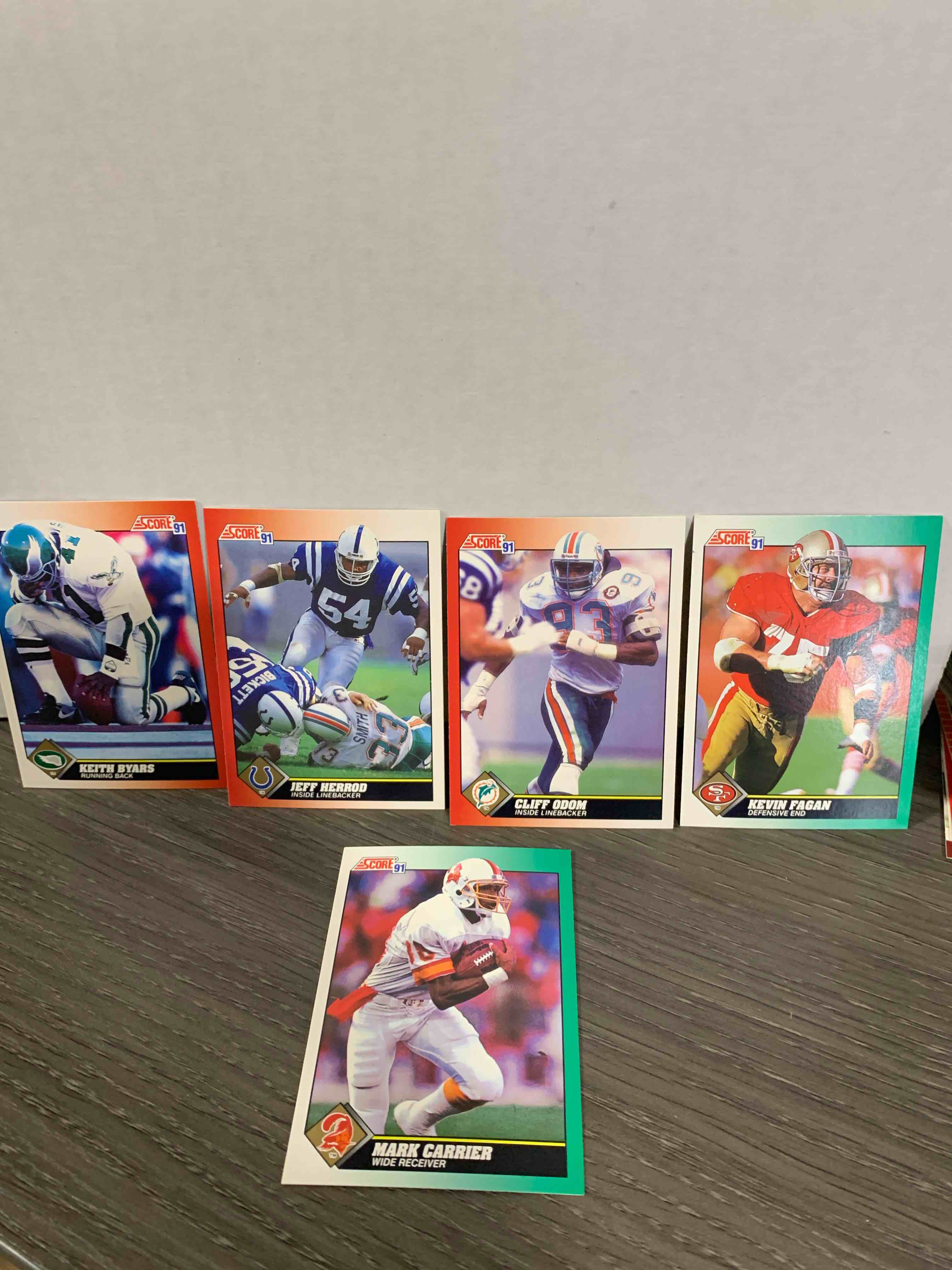 5 Card Lot Of NFL Cards