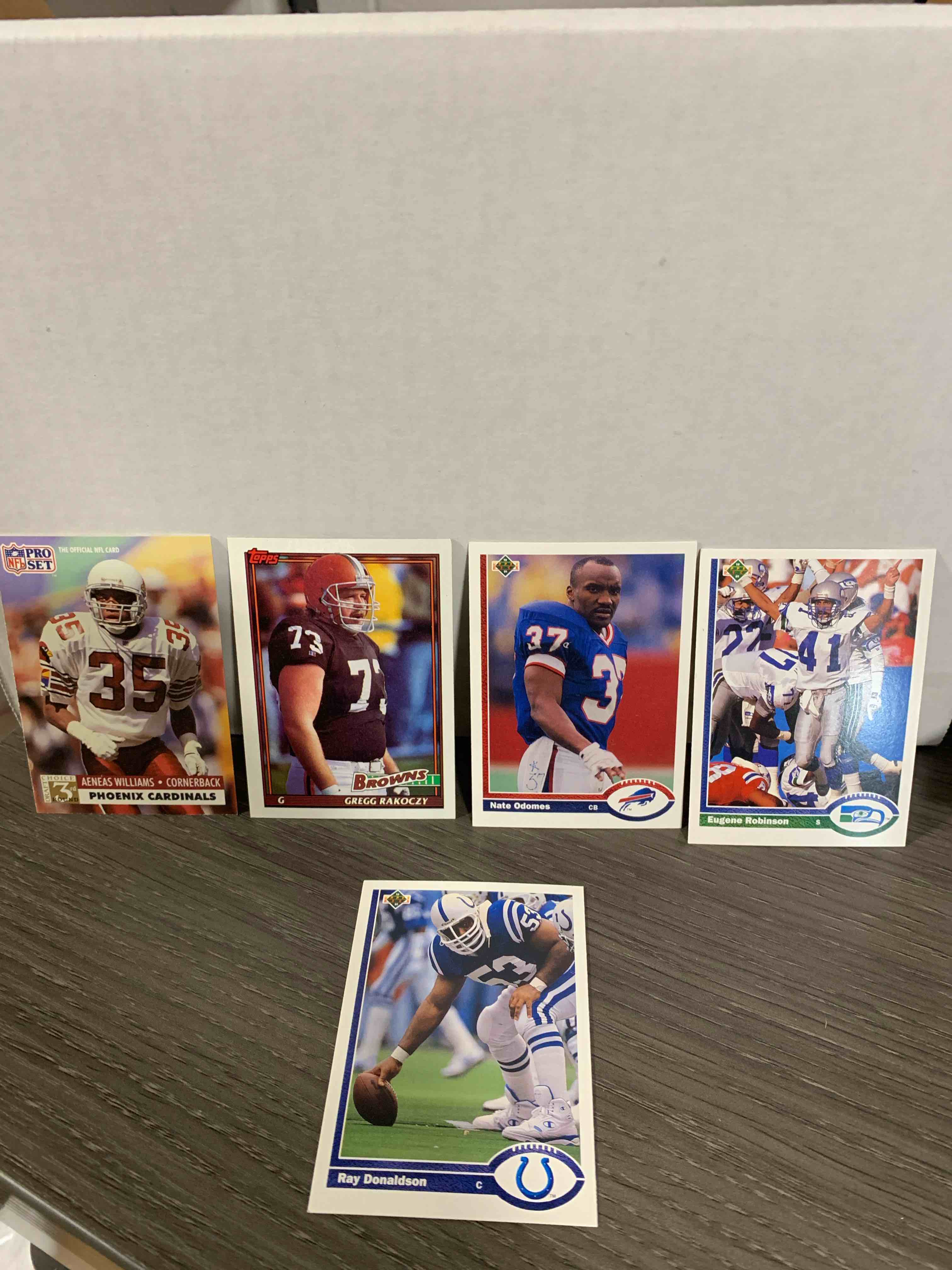 5 Card Lot Of NFL Cards