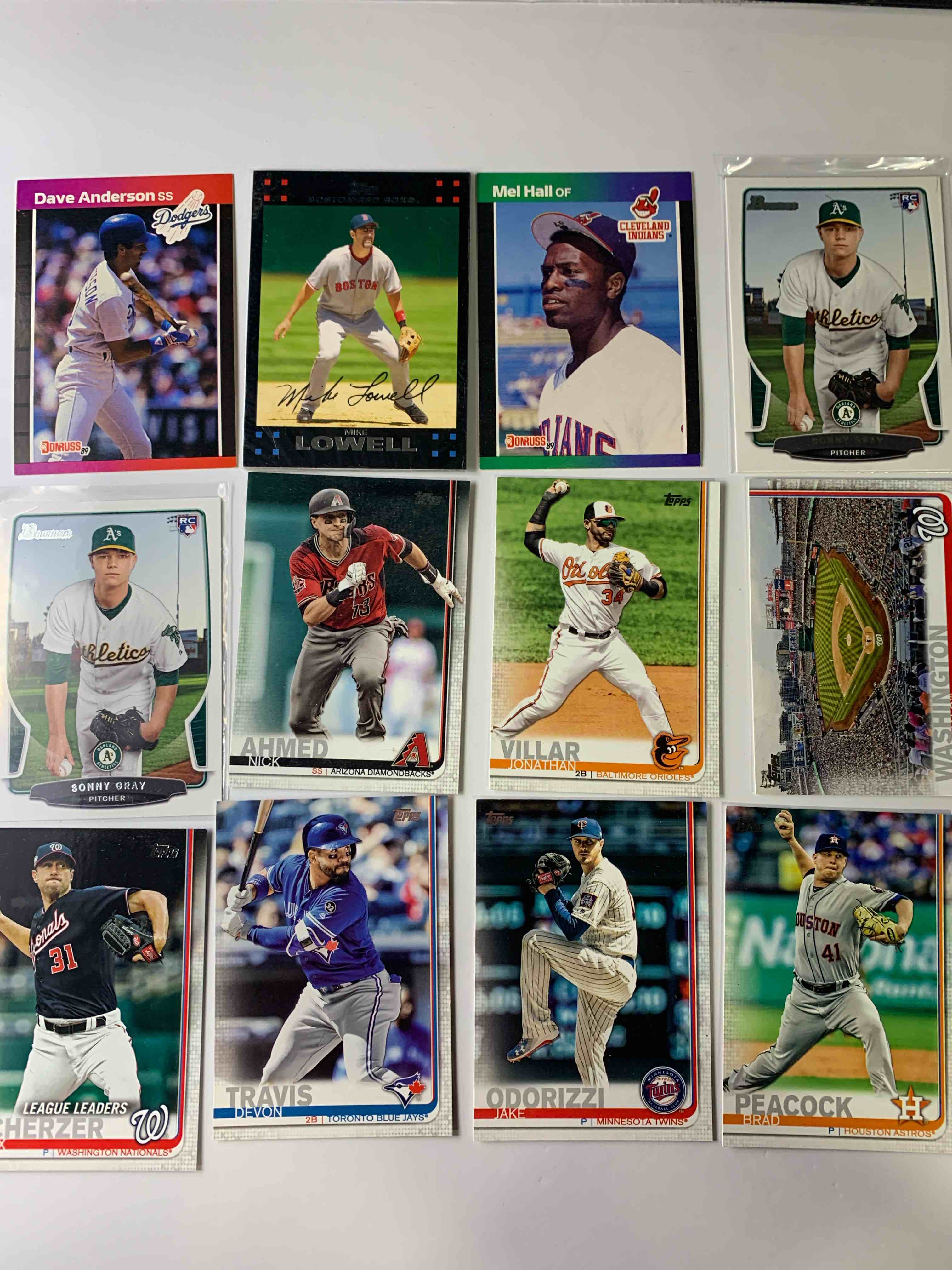 12 Card Baseballs Card Lot