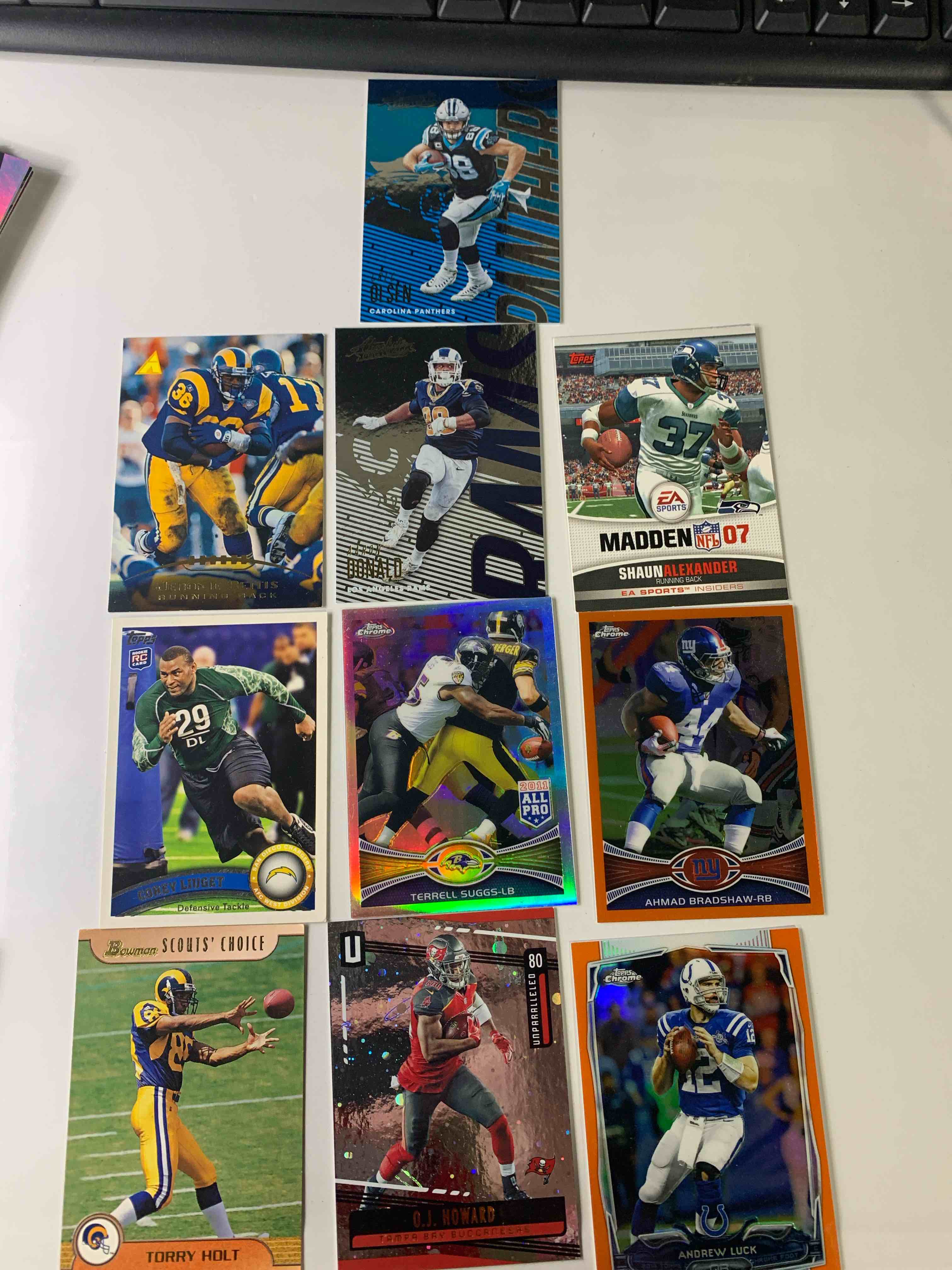 Lot of 10 NFL Cards 