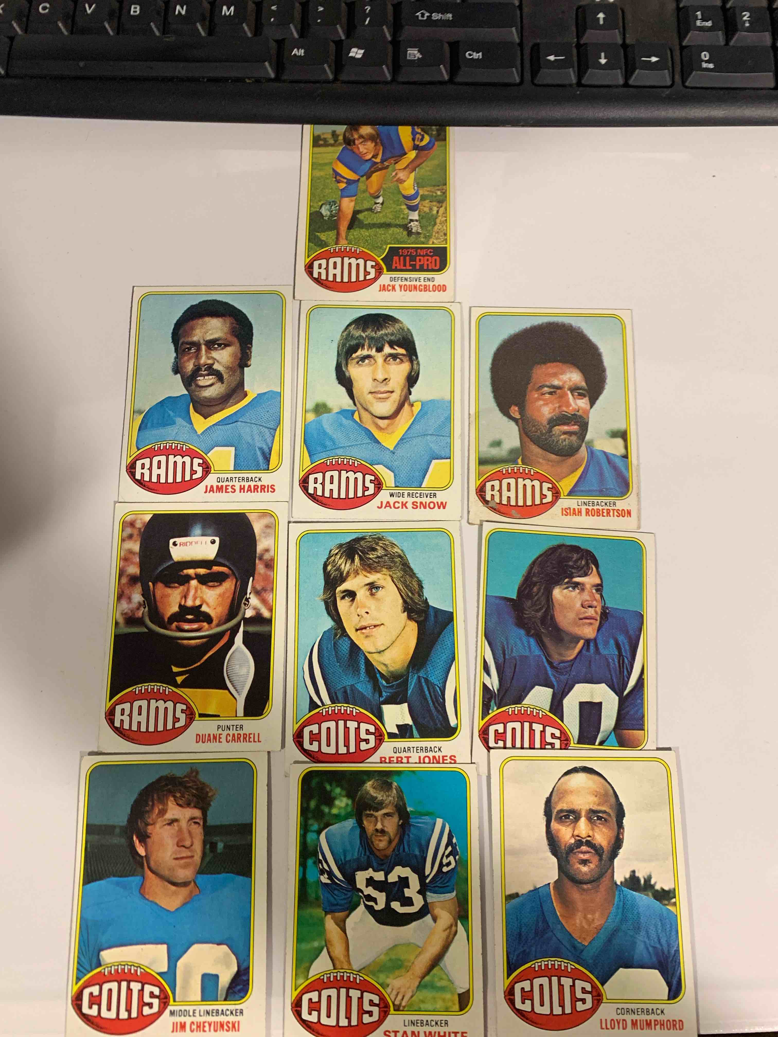 Lot of 10 NFL Cards 