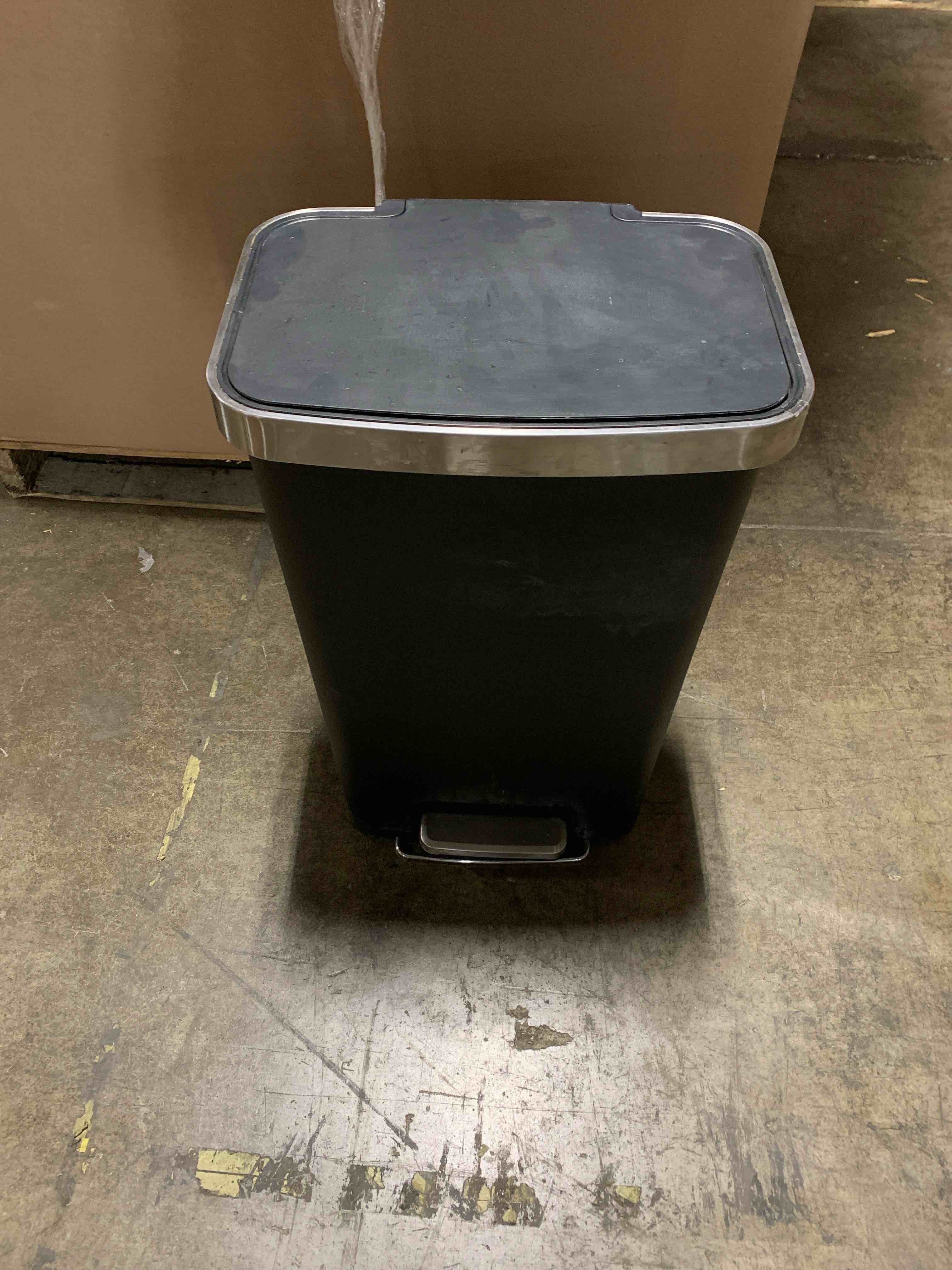Trash Can 