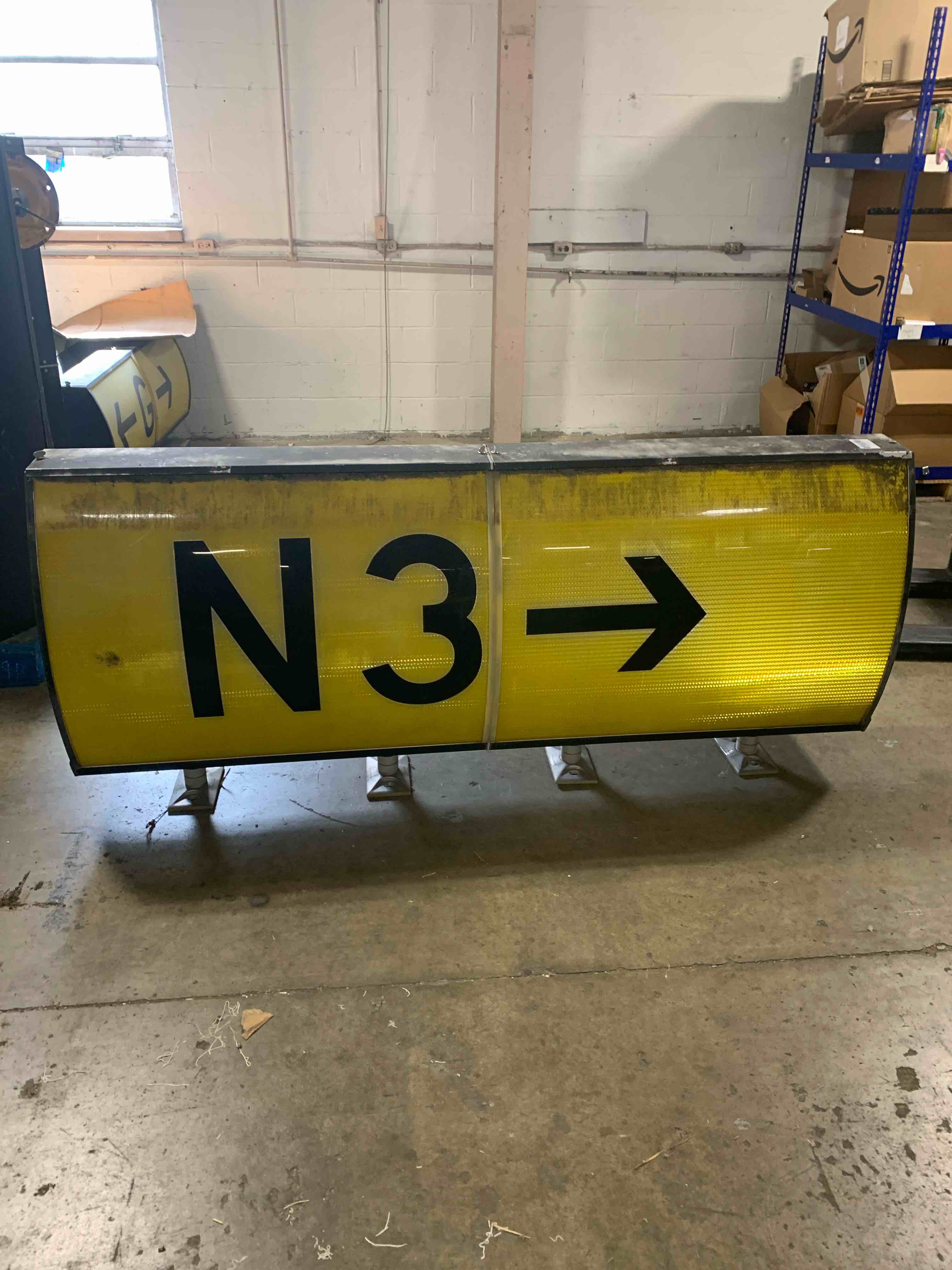 (TRUCK REQUIRED) Taxi Way Sign