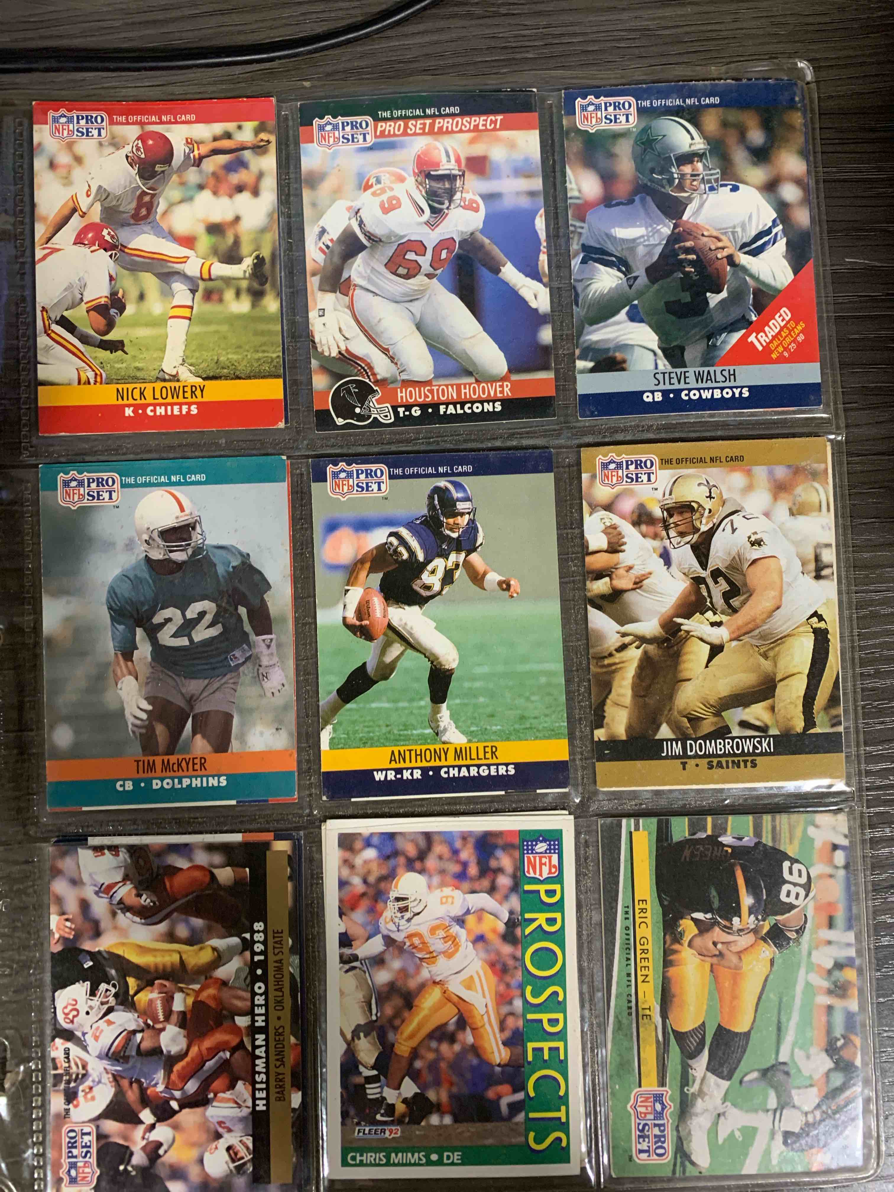 17 NFL Card Lot 