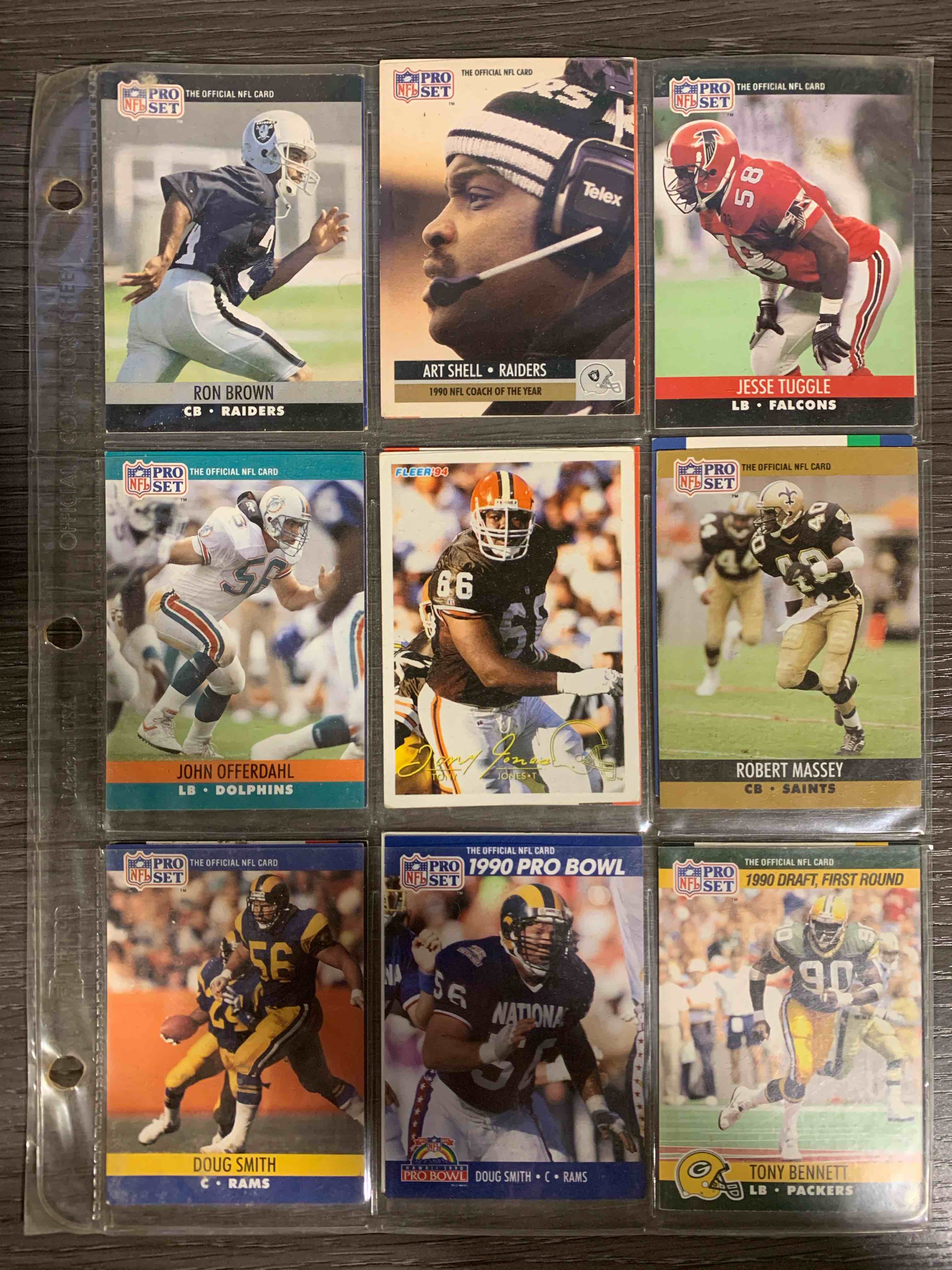 18 NFL Card Lot 