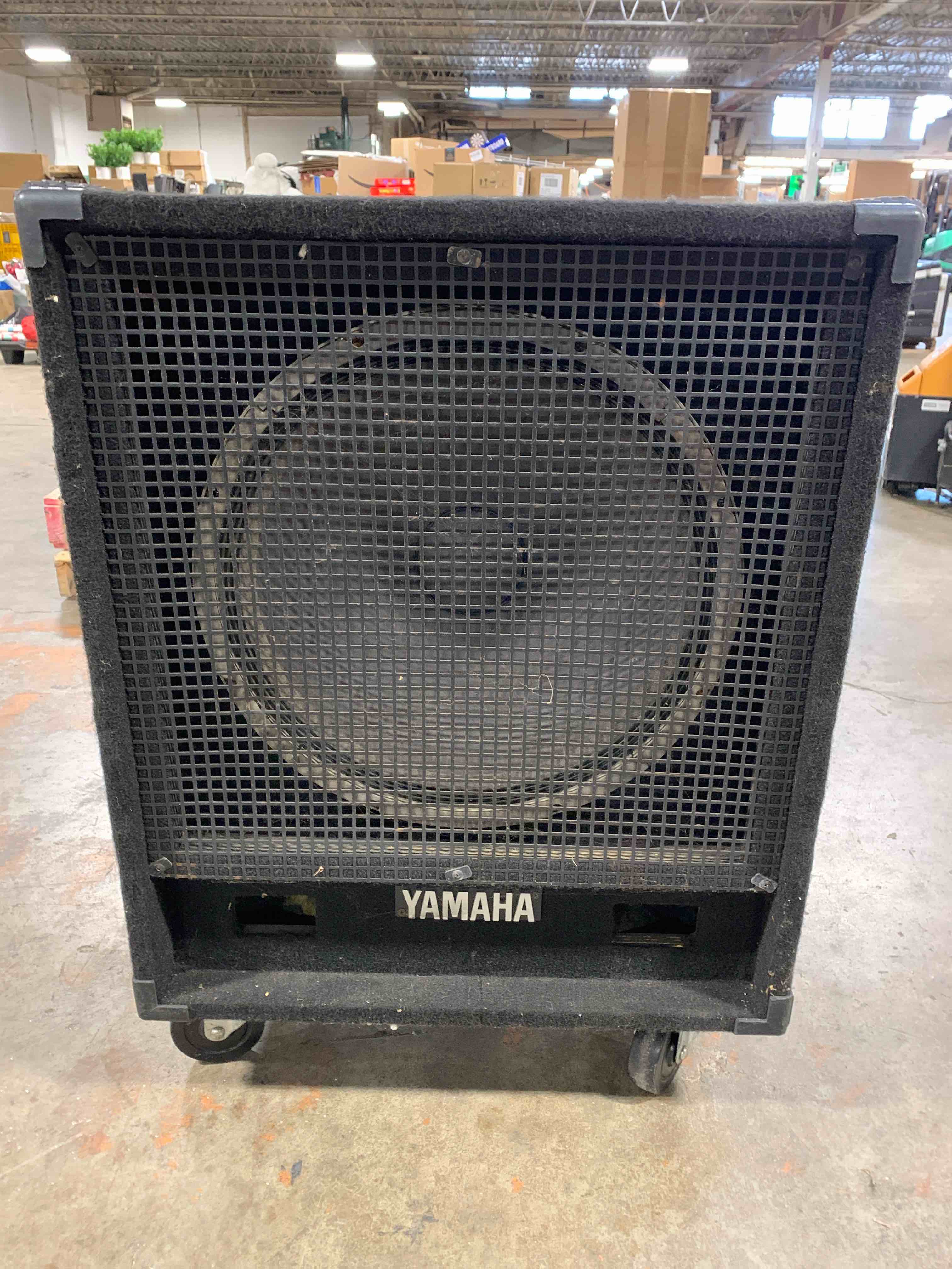 Concert Yamaha SW118 IV SUBWOOFER