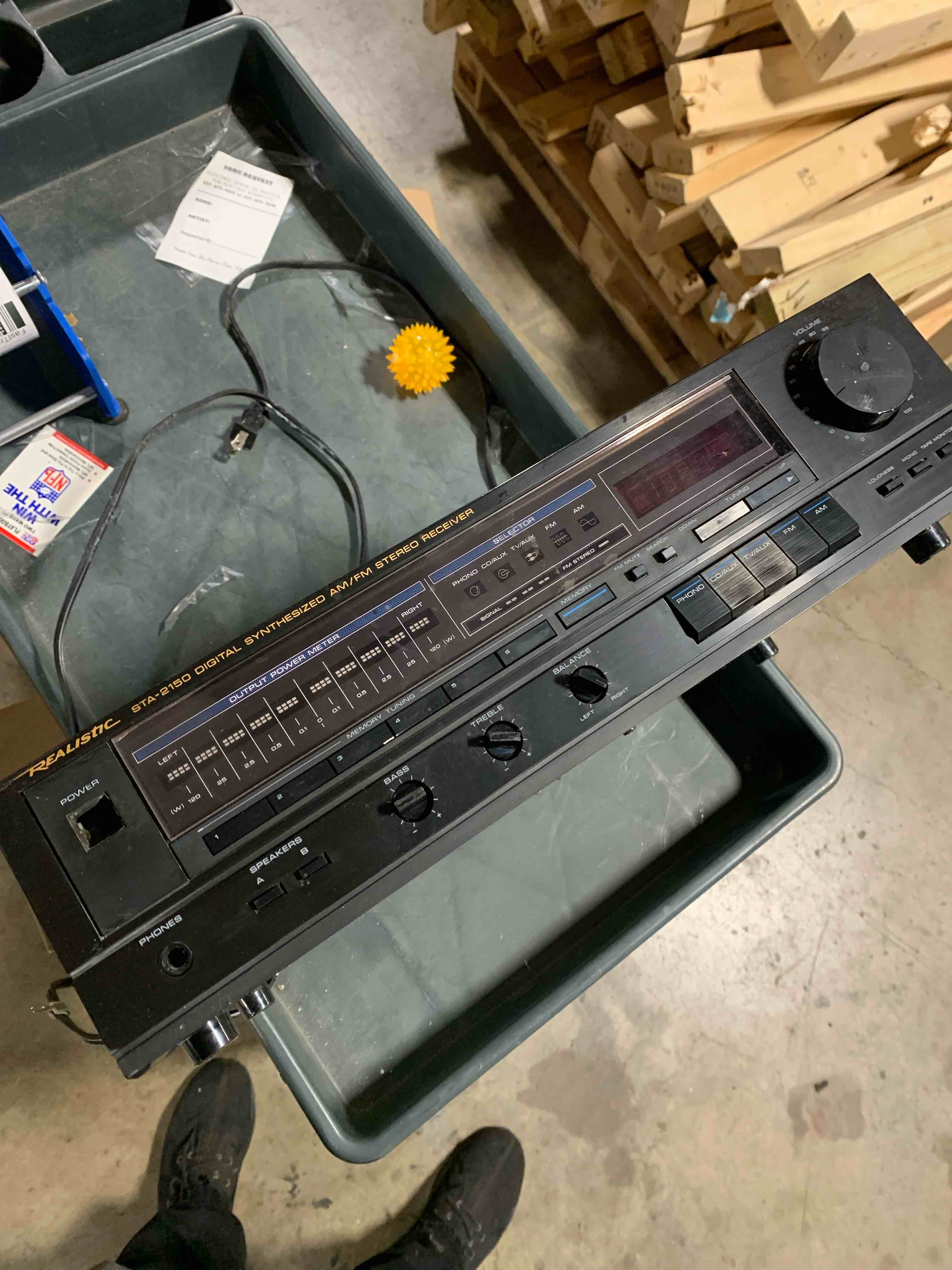 Realistic Am/FM Stereo Receiver