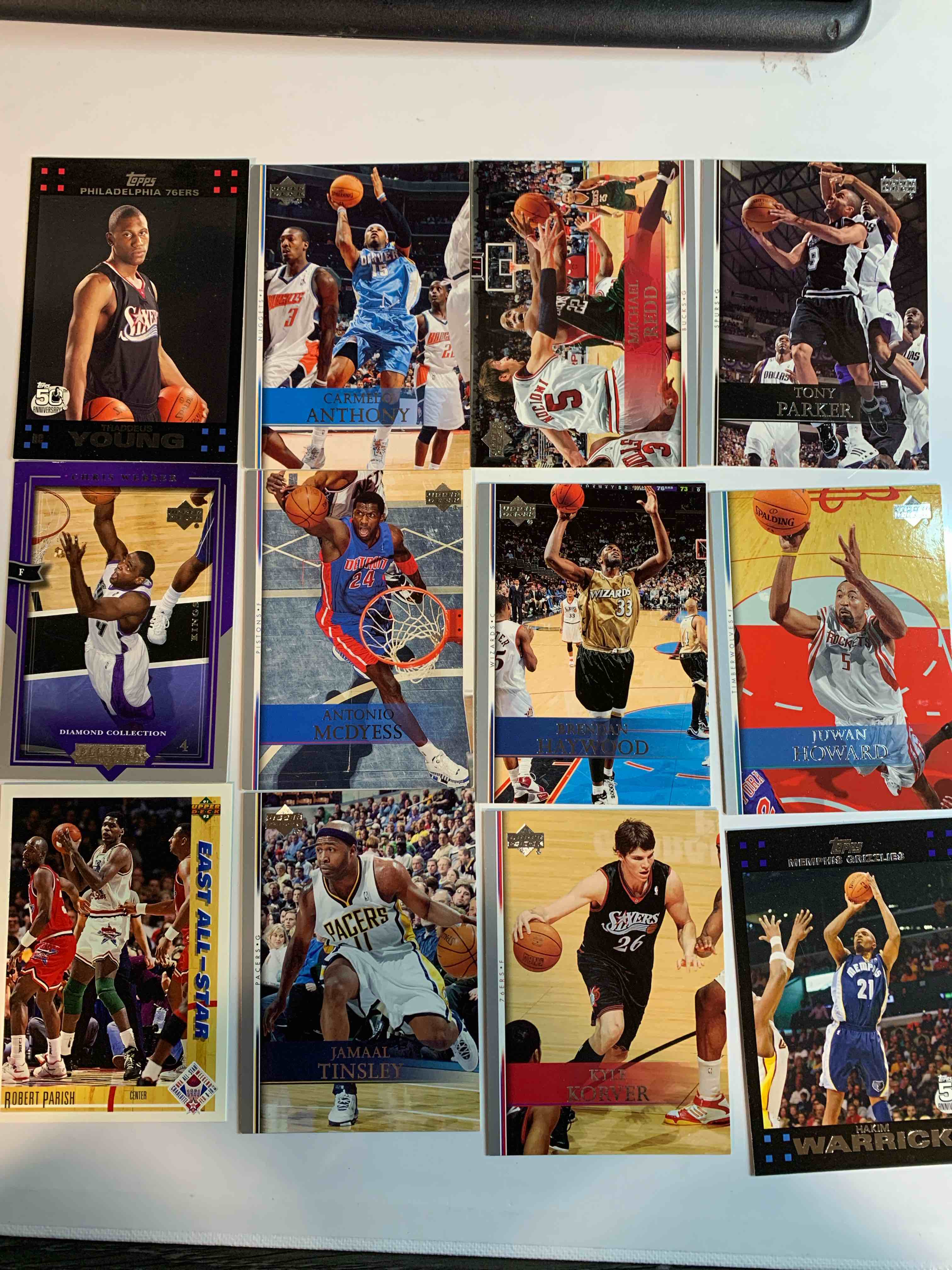 Condition photo showing Good Condition for 12 Basketball Card Lot