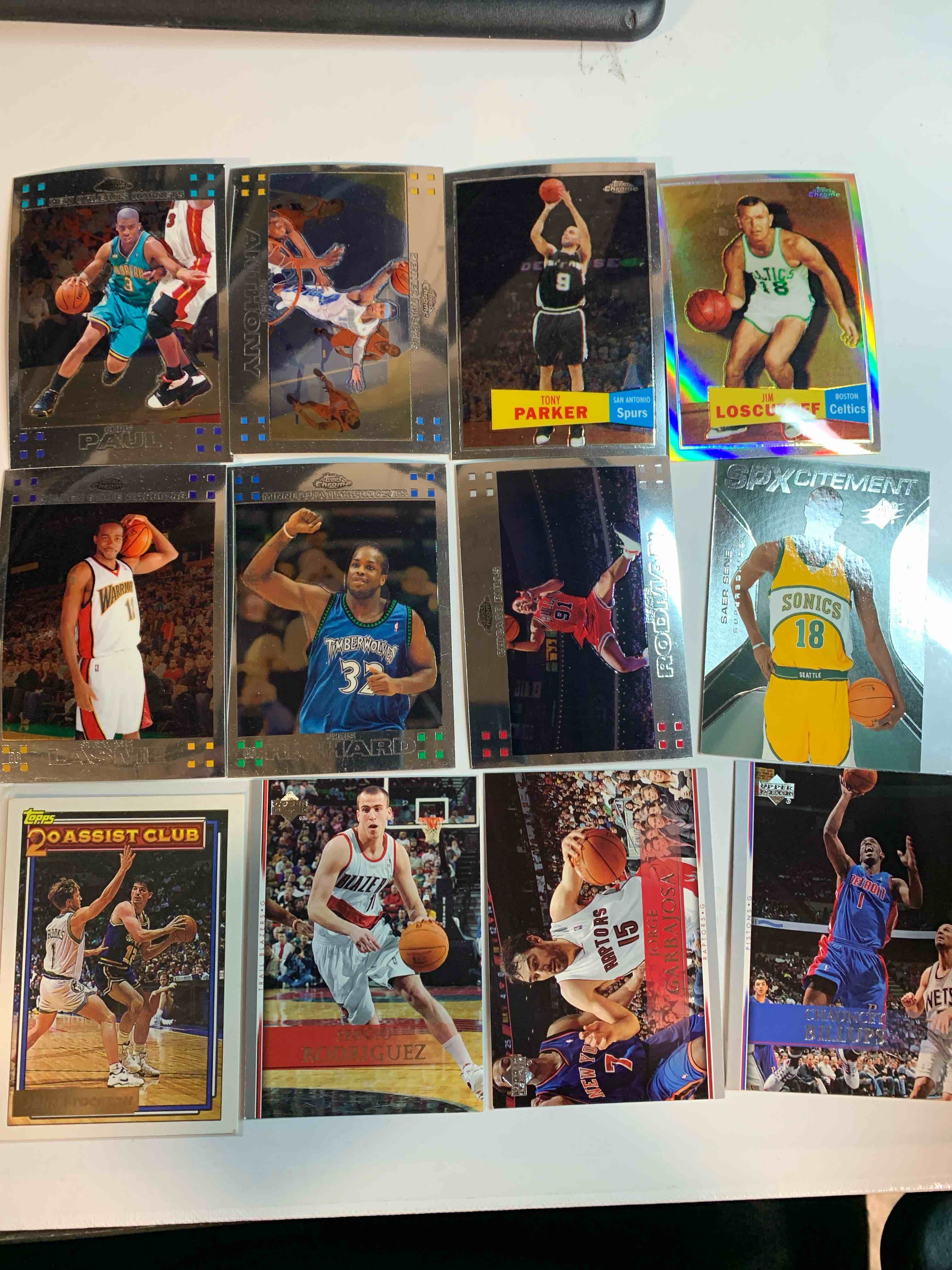 Condition photo showing Good Condition for 12 Basketball Card Lot