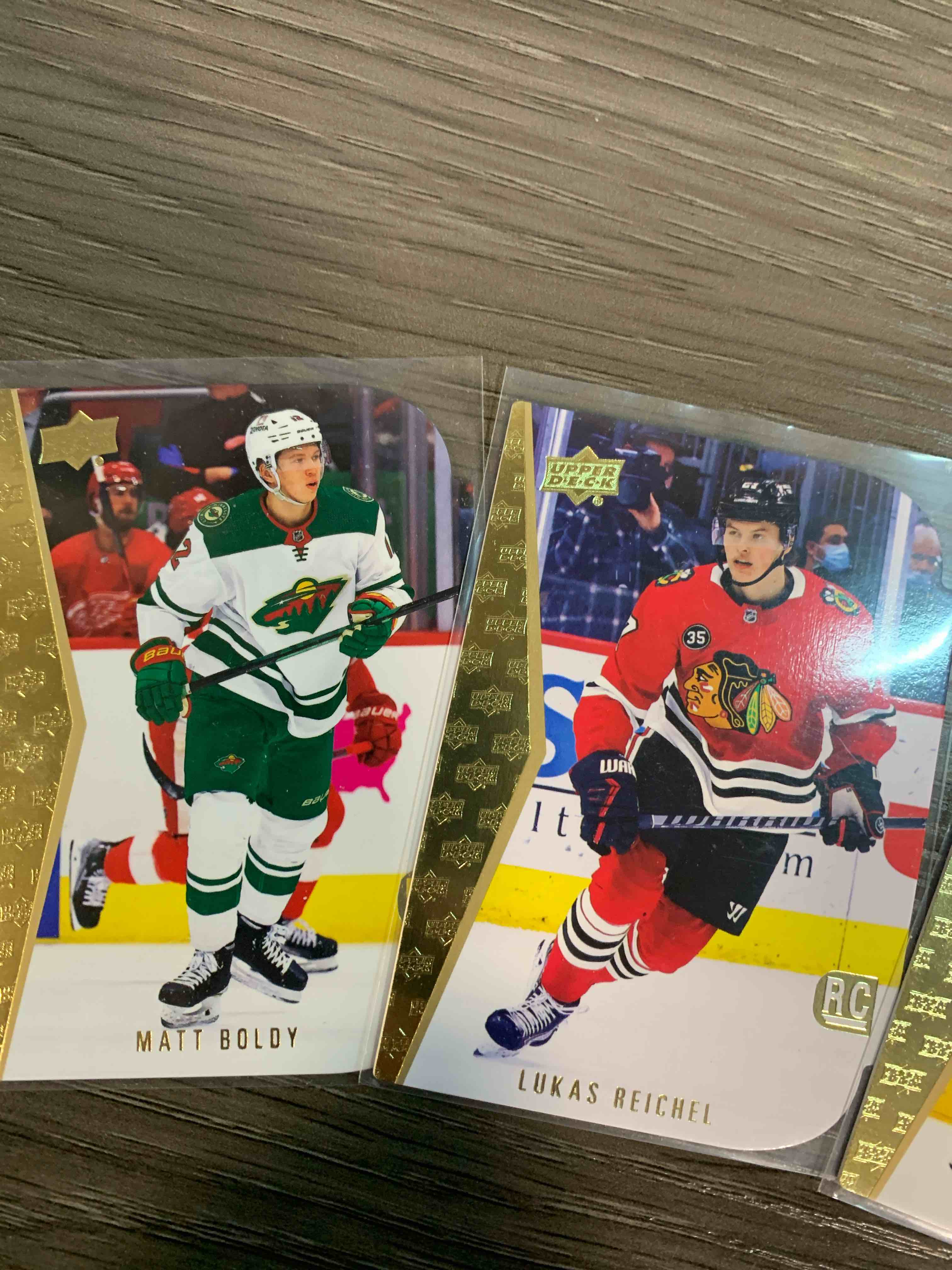 Condition photo showing Good Condition for 2022 Hockey Rookie Card Collection 