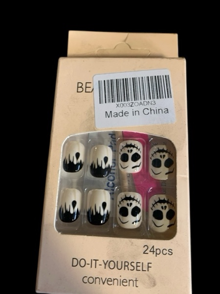 Halloween Press on Nails Short,French Square Fake Nails Ghost Face & Cute Mummy Design False Nails Black Glossy Acrylic Nails Full Cover Stick on Nails Jelly Press on Nails for Women and Girls 24Pcs