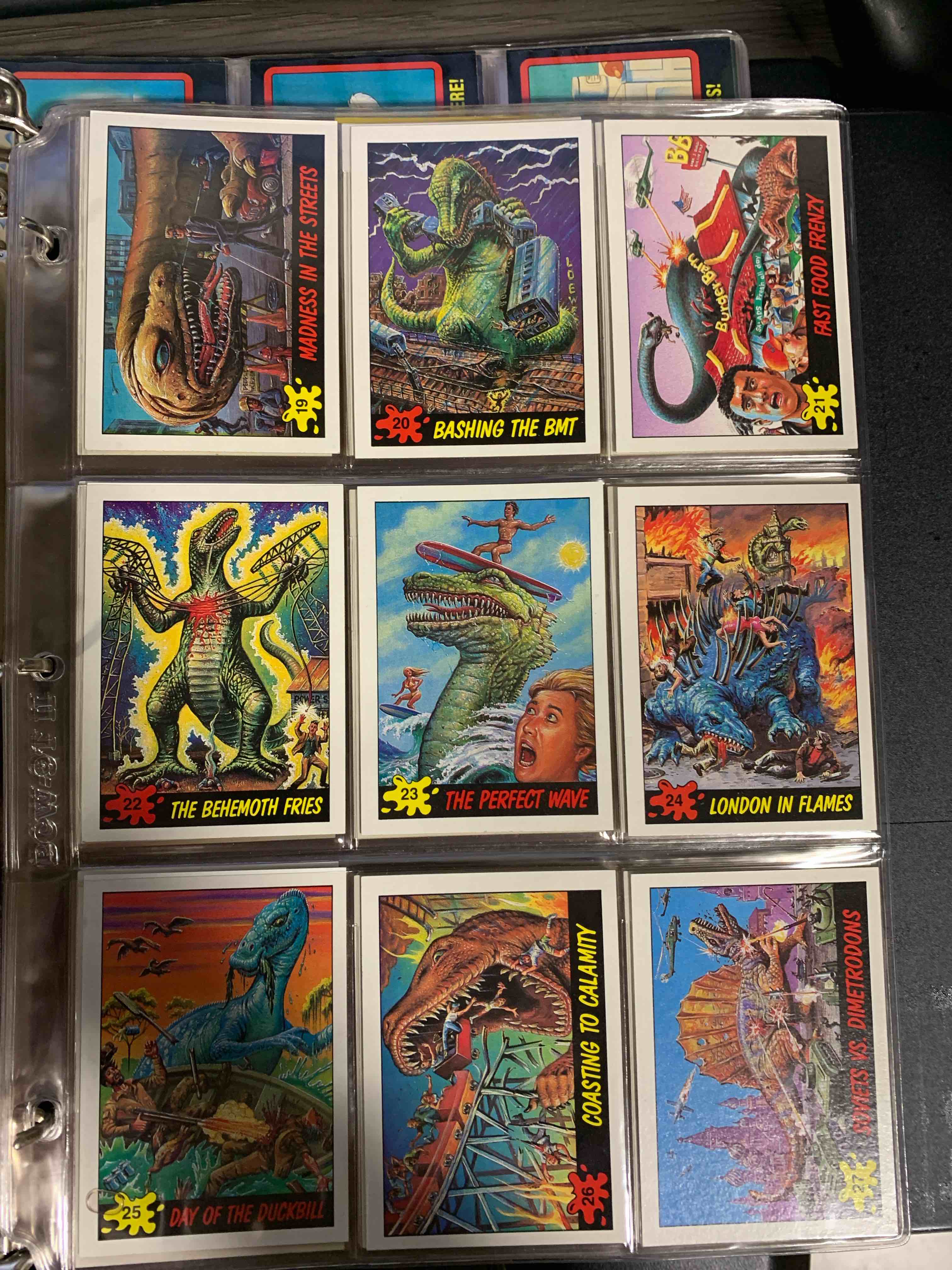 TOPPS 1988 DINOSAURS ATTACK Trading Cards