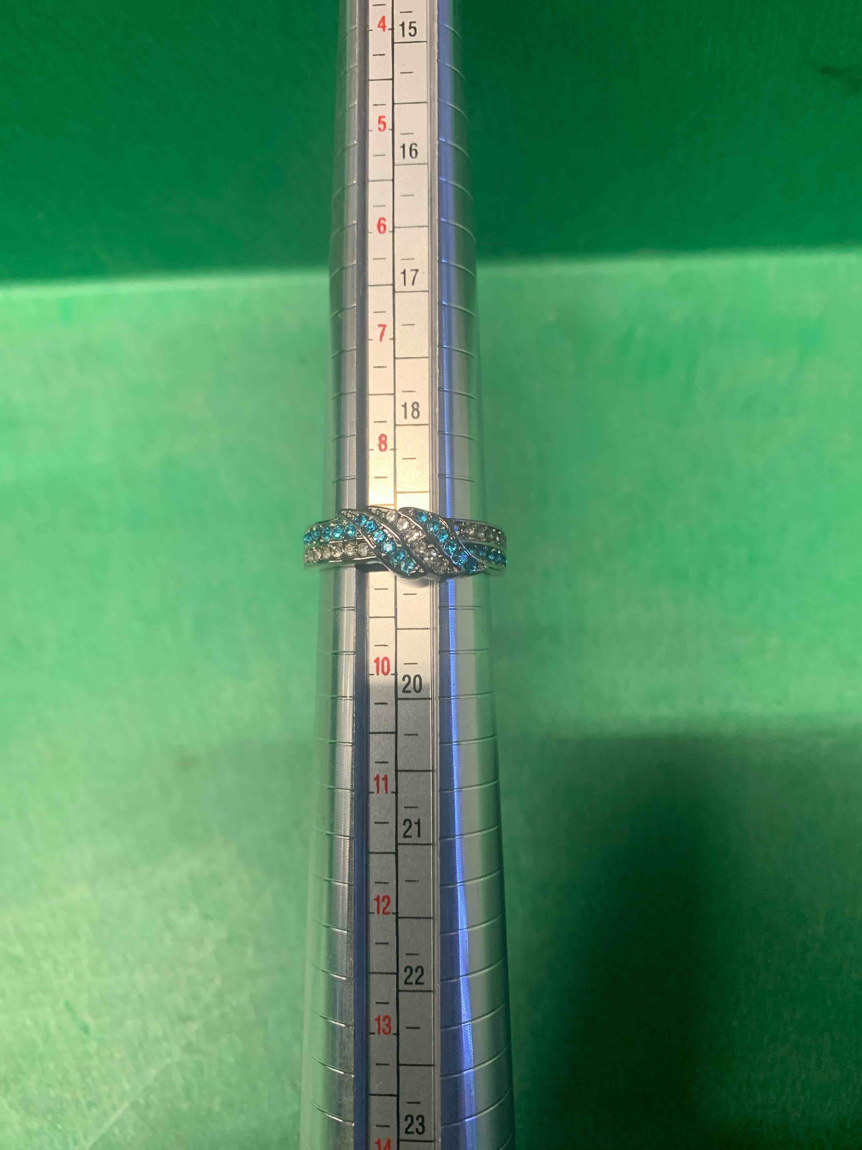 size 9 ring