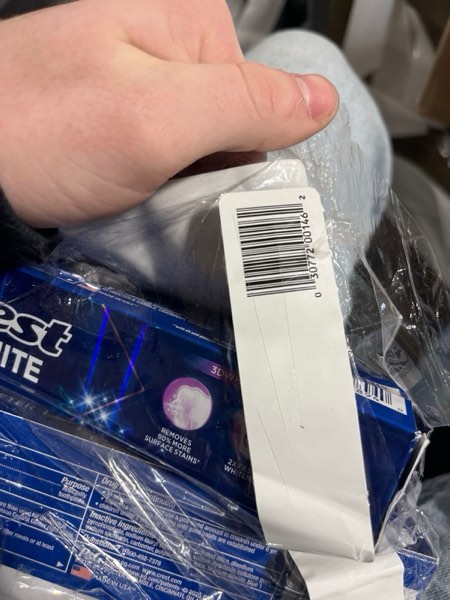 Condition photo showing New/Like New for Crest 3D White Advanced Luminous Mint Teeth Whitening Toothpaste, Crest Toothpaste, 3.7 oz Pack of 4 - Helps Remove Surface Stains, Whitens Teeth, Strengthens Tooth Enamel, Protects Against Cavities