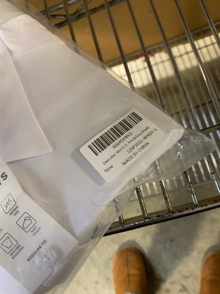 Condition photo showing New/Like New for Men's Dress Shirts Solid Wrinkle-Free Long Sleeve Button Down Shirt Regular Fit Formal Shirts (small)