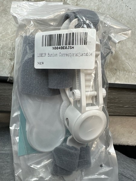 Condition photo showing New/Like New for Bunion Corrector for Women and Men Big Toe, Adjustable Bunion Splint with Non-Slip Strap for Bunions Correction, Big Toe Straightener Corrector with Silicone Pad Suitable for Left/Right Feet