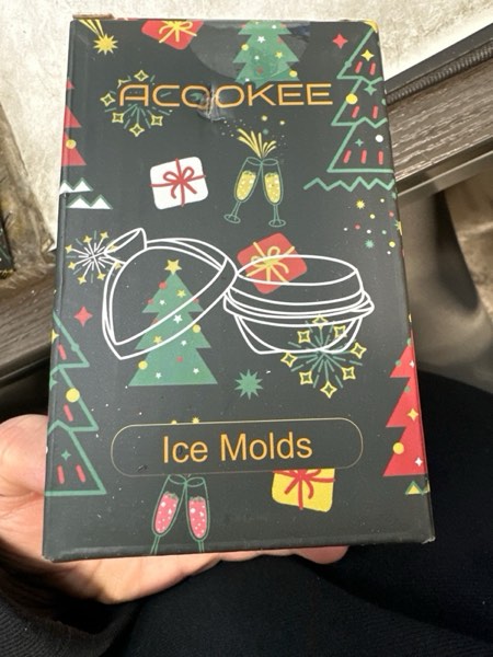 Condition photo showing New/Like New for Novelty Christmas Tree Snowflake Ice Ball Maker Mold Set of 2, Christmas Ornament Ice Molds, 2.4" Large Holiday Round Whiskey Ice Cube Mold for Bourbon, Cocktails, Gifts for Men Christmas Snowflake Tree 2Pcs