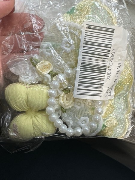 Condition photo showing New/Like New for 17cm Doll Clothes Set & Outfit Set for 17cm Dolls - Premium Fashion Dresses with Accessories, Luxury Chic Doll Clothing & Style Bundle Pearl Yellow