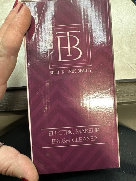 Condition photo showing New/Like New for BOLD’N’TRUE BEAUTY Electric Makeup Brush Cleaner Set – Automatic USB-C Deep Cleaning Machine with Rubber Pad, Plug & Gift Bag | Portable Makeup Brush Washer, Perfect Beauty Gift for Her Bordeux / Transparent