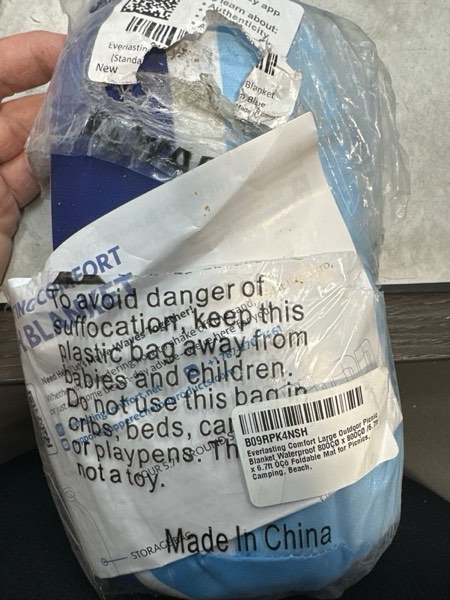 Condition photo showing New/Like New for Everlasting Comfort Large Beach Blanket Waterproof & Sandproof - 80" x 80"/ 6.7ft x 6.7ft - Lightweight Picnic Mat, Camping Necessities for 4 People - Accessories for Outdoor Festivals - Blue Blue 6.7ft x 6.7ft (1-4 People)