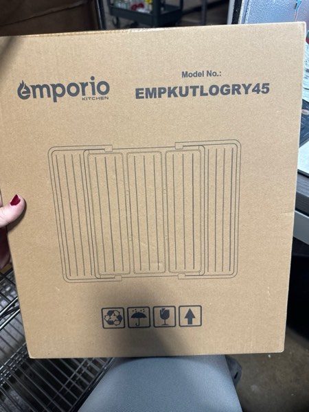 Condition photo showing New/Like New for Gray Expandable Utensil Drawer Organizer 1 Pack  Adjustable 13” to 22.4”  5 Compartment Silverware Organizer for Kitchen Utensils  Spatulas  Cutlery  and Tools  Easy to Clean  Durable  and BPA-Free