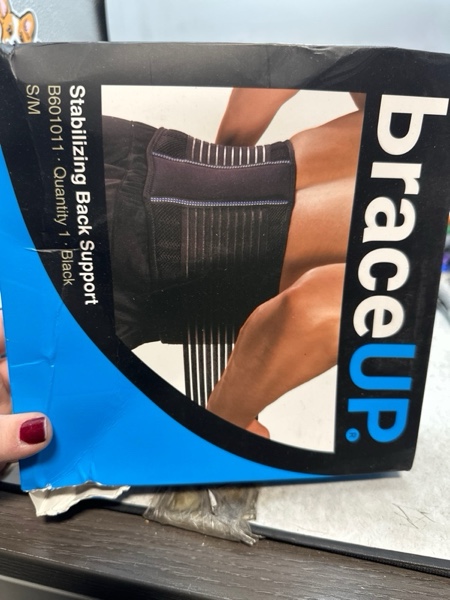 Condition photo showing New/Like New for BraceUP Back Support Belt for Men and Women - Breathable Waist Lumbar Lower Back Brace for Sciatica, Herniated Disc, Back Pain Relief, with Dual Adjustable Straps (S/M 28-35 In) Small/Medium (Pack of 1)