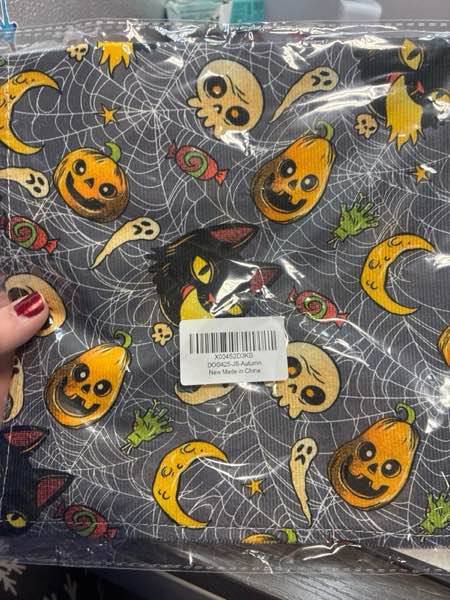 Condition photo showing New/Like New for Halloween Dog Bandanas, Double Sided 4 Patterns Reversible Triangle Pet Scarfs with Pumpkin, Spider, Bat, Ghost, Fall Dog Bandanas for Boy and Girl 2 Pack Cat Bib Handkerchief Holiday Set