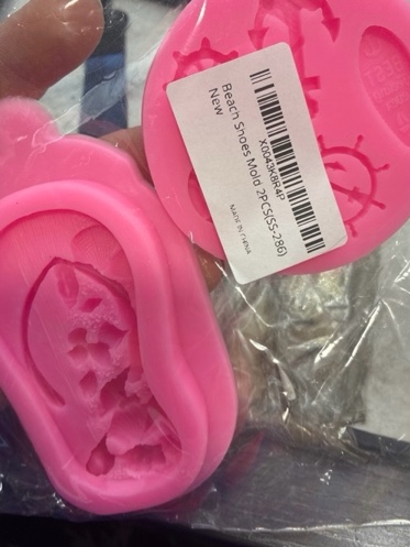 Condition photo showing New/Like New for Tropical Flip-Flop Silicone Molds (2 Pieces) — Anchor Rudder Swimming Ring Surfboard Fondant Mold for Chocolate Cake Decoration Candy Cupcake Topper Cake Polymer Clay Crafts Beach Shoes Mold