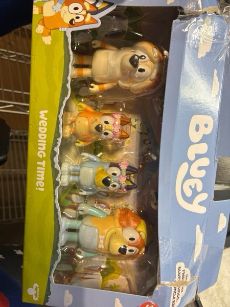 Condition photo showing New/Like New for Bluey Wedding Figures Pack of 4, Articulated Character Toys with Uncle Rad, Frisky, and Flower Bingo Figurines, Action Figures for Kids Ages 3+ 6 - Wedding Time