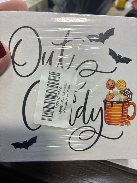 Condition photo showing New/Like New for Rustic Halloween Box Sign Decor Tabletop, Halloween Party Decoration, Home Front Door Decoration for Shelf, Out of Candy Sign Wooden Plaque 5 * 5inch Halloween 08