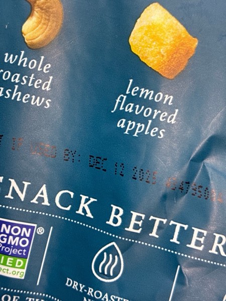 Condition photo showing New/Like New for sahale snacks berry macaroon almond trail mix, 7 oz pouches (1 pack) - dry-roasted deluxe mixed nuts - coconut, blueberries & apples - non-gmo, kosher trail mix & certified gluten-free snacks