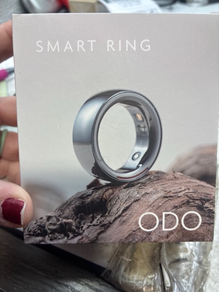 Condition photo showing New/Like New for smart ring odo 3