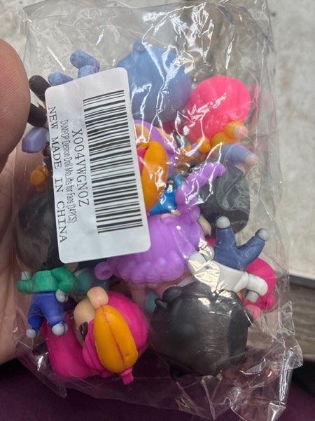 Condition photo showing New/Like New for keychains action figures keychain