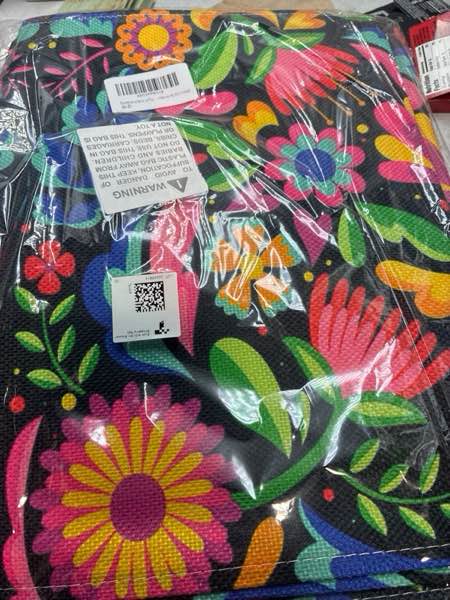 Condition photo showing New/Like New for Mexican Table Runners for Party 5 Pack, Dia De Los Muertos Altar, Day of The Dead Decorations, Flowers Fiesta 70.9×13 Inch