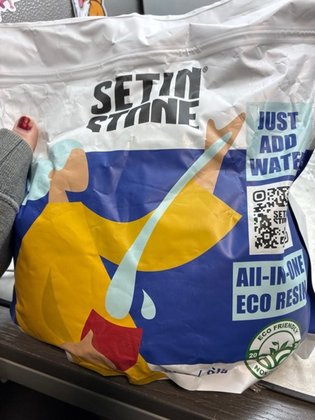 Condition photo showing New/Like New for Unicone Art SETINSTONE Eco Casting Resin Powder Kit - Sustainable, Non-Toxic, Eco-Friendly, Water Based Formula - Easy to Use for DIY Art - 1 Bag Mineral + Polymer Powder - All in One (3kg/6lbs)