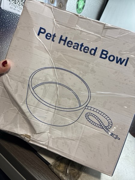 Condition photo showing New/Like New for IPOW Pet Heated Bowl - Keep Water Warm for Furry Friends, Safe & Durable Outdoor Dog Bowl, Perfect for Cold Weather, Anti-Slip & Spill-Proof Automatic Warming, Blue
