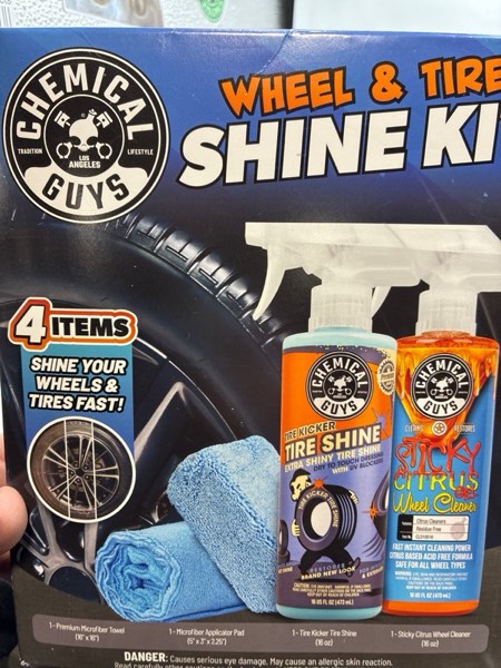 Condition photo showing New/Like New for Chemical Guys Kit (4 Piece) Tire Kit